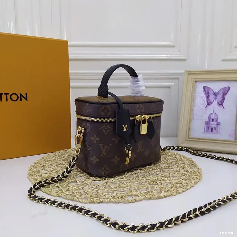 Fashionrep 204B570005 LV Bags 0507